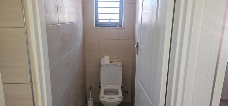 9 Bedroom Property for Sale in Mandalay Western Cape